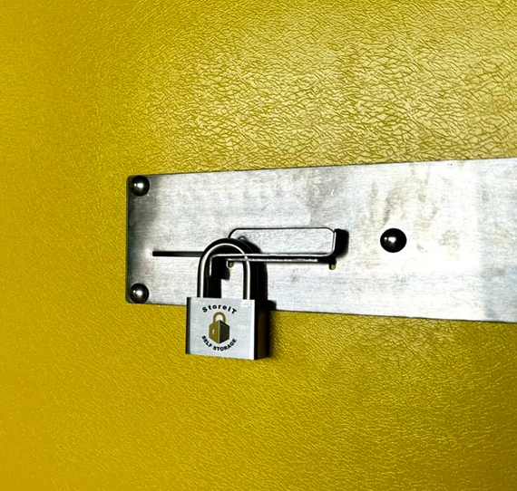 Manage your business efficiently with storeitme secure self-storage units in Dubai, perfect for storing documents, inventory, and equipment